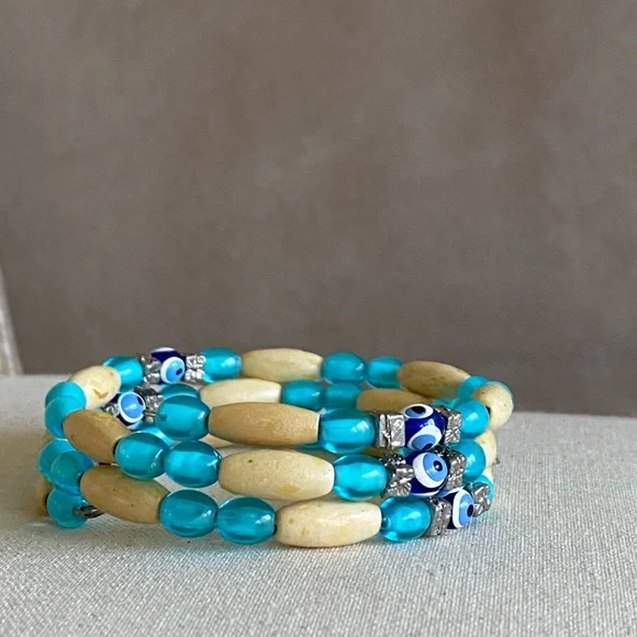Handmade Bracelet - Picture 1 of 3